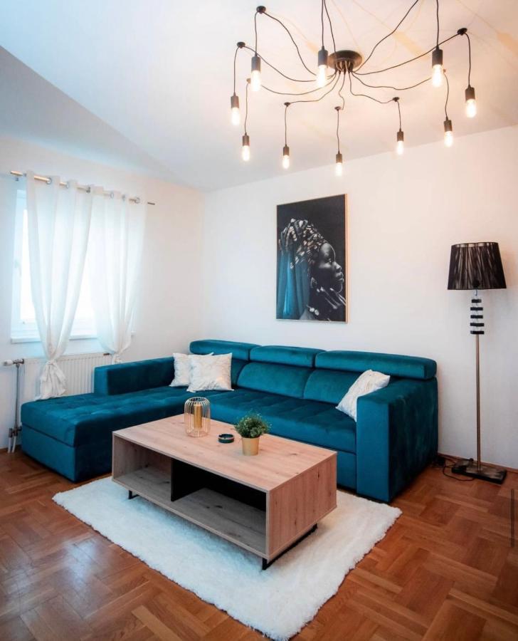 Lux Stan Na Dan Pozarevac Lägenhet Exteriör bild